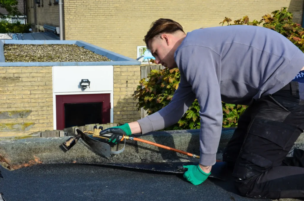 Voor het vervangen, repareren en onderhouden van uw dak in Den Haag